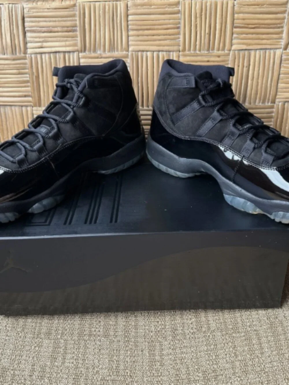 Nike Air Jordan 11 Retro Cap and Gown